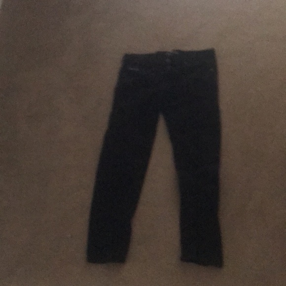 Black Zoo York pants don’t fit me anymore 1yearold - Picture 3 of 3